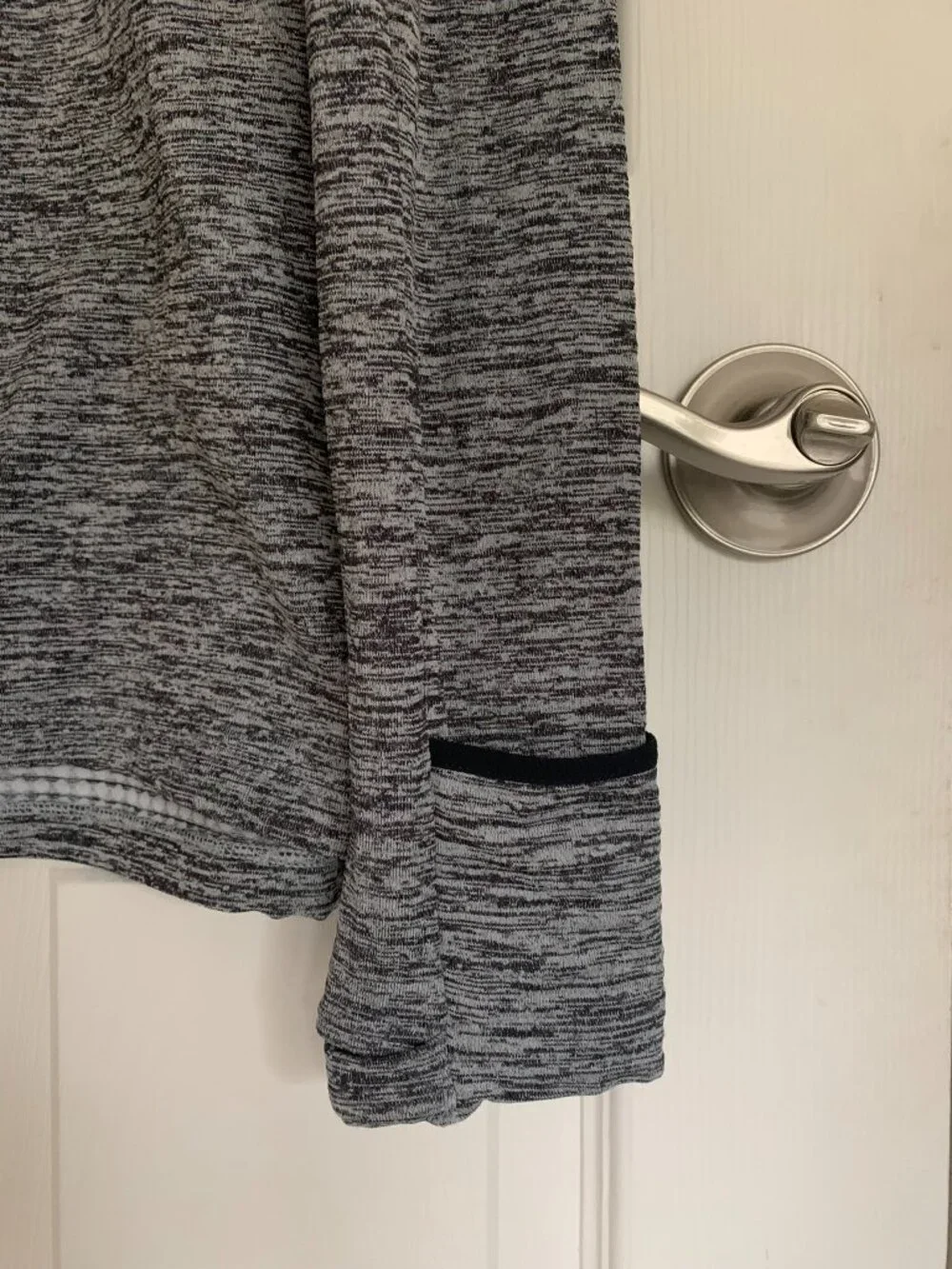 Share Nike Women's Dri-Fit Running Long-Sleeve Top, Grey Hooded, size S NWOT